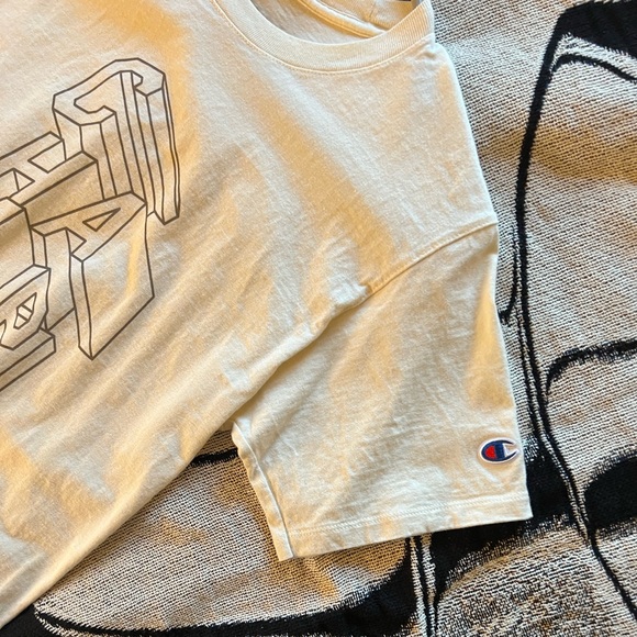 Champion graphic T-Shirt – size small - Picture 2 of 3